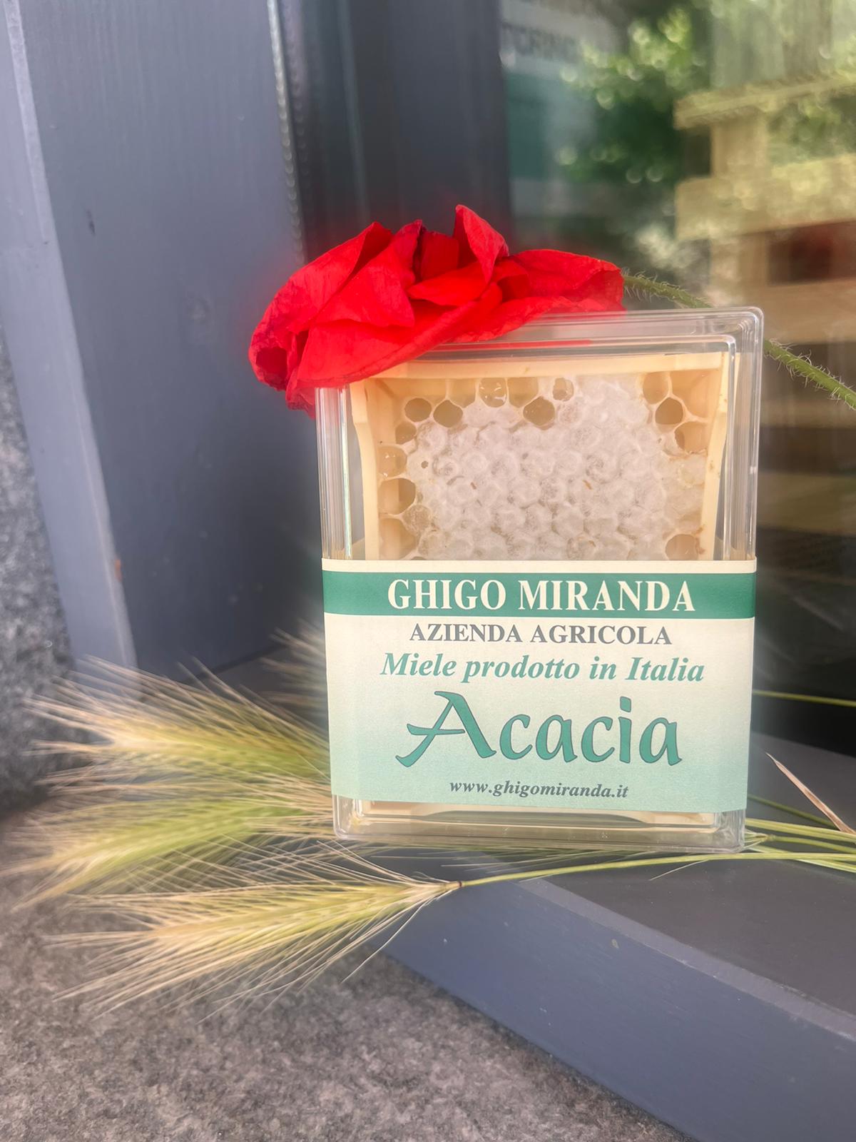 Acacia in favo