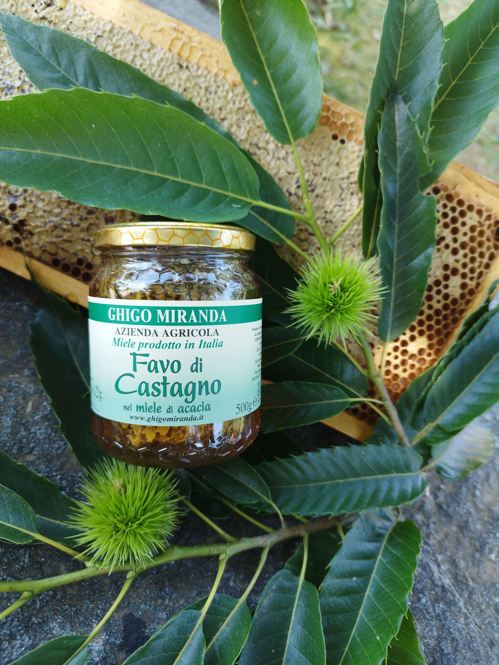 favo di castagno nel miele di acacia